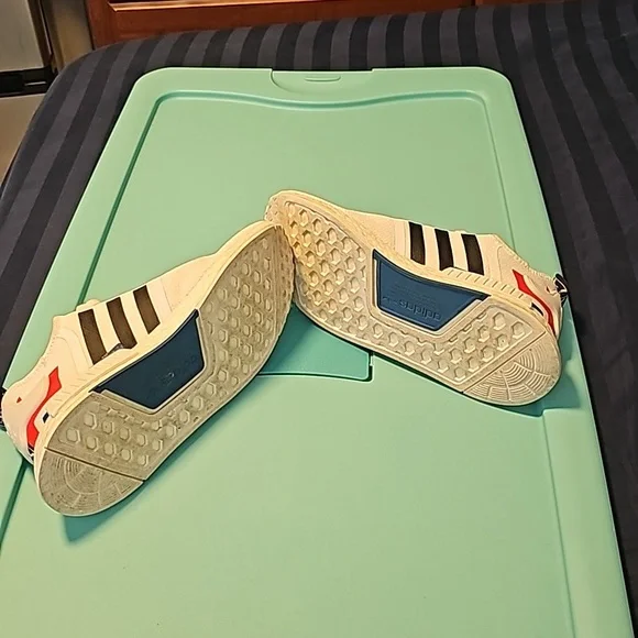 Nmd R1 Japan White colorblockmen's. Size 7 in mens. - Picture 6 of 6